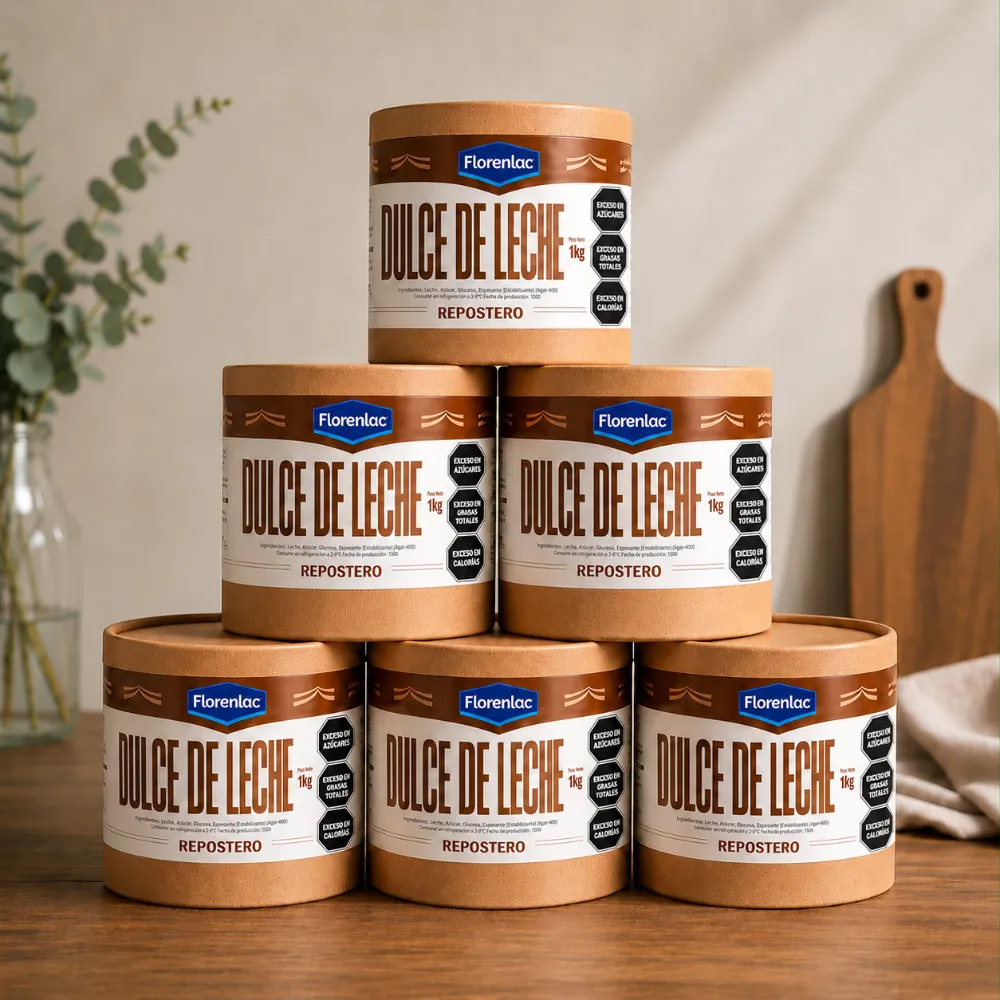 Pila de potes de cartón de dulce de leche repostero Florenlac